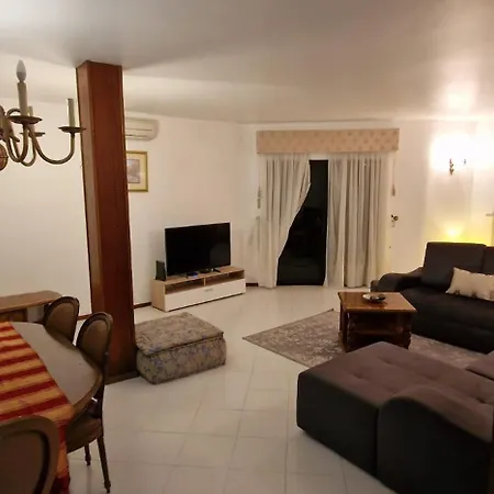 Hotel Adam House